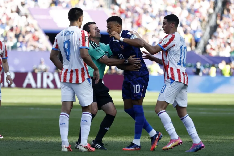 Solamente por la vía del penal, Francia pudo doblegar la resistencia de Paraguay en los octavos de final. Mbappé fue el verdugo del seleccionado sudamericano.