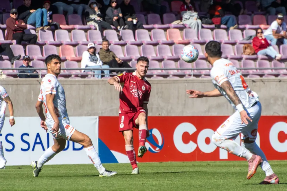 En 26 partidos oficiales al mando del equipo esta temporada, Felipe Gutiérrez registra seis victorias, ocho empates y doce derrotas. (Foto: Cristian Silva) 