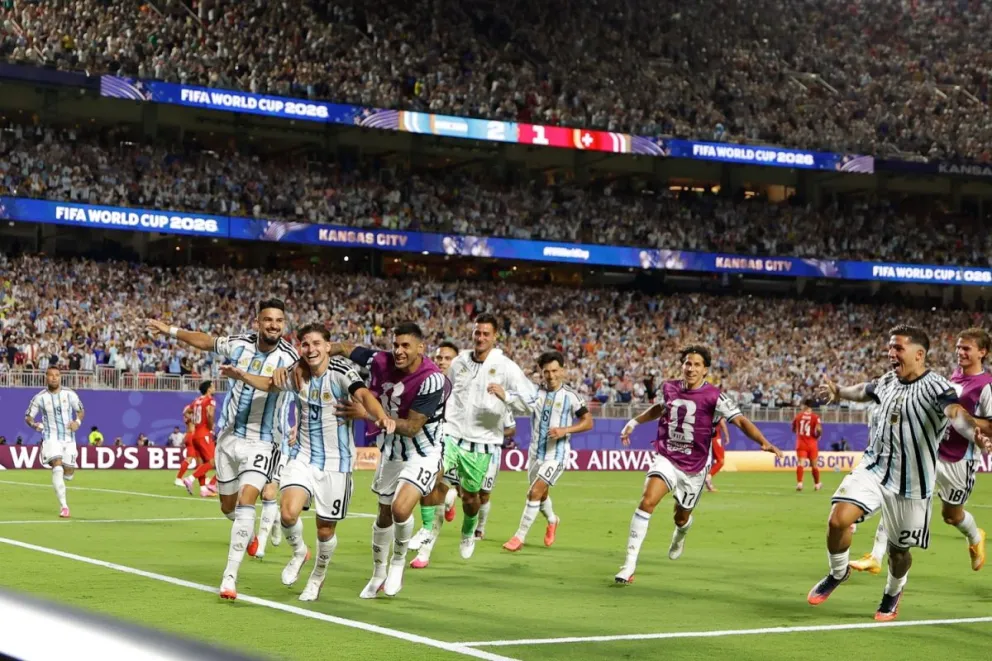 Las dos semifinales serán transmitidas en por televisión abierta. (Fotos: EFE)
