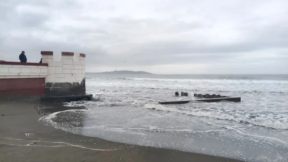 La condición de marejadas anormales se extenderá hasta este viernes. (Foto: El Día)