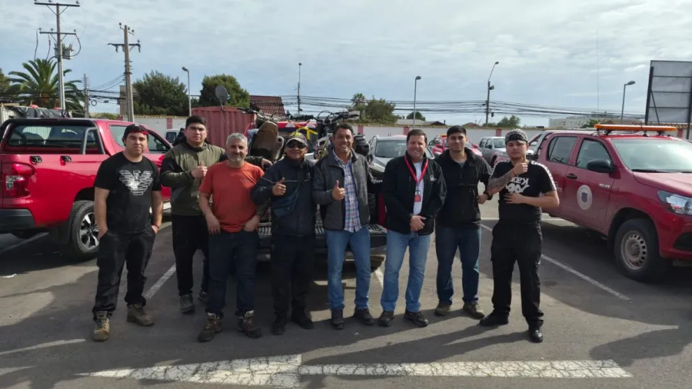 El equipo de motoqueros recibió los kits de ayuda en el estadio La Portada y partieron rumbo al sector La Fundición, en el área de Lambert, para llevar ayuda, apoyo y solidaridad. (Foto: Municipalidad de La Serena)