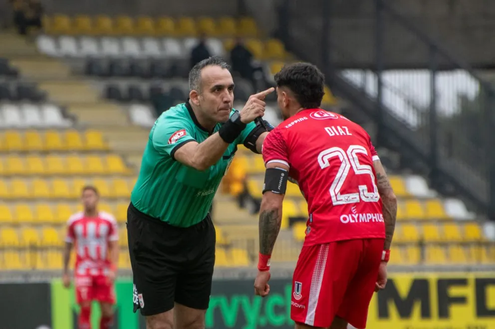 También le costará un castigo a Jona su comportamiento ante el jugador Kevin Altez. (Foto: Cristian Silva)