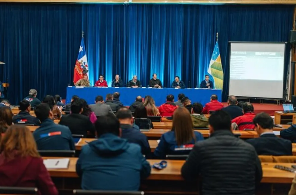 En el marco de su segunda visita a la Región de Coquimbo tras el último sistema frontal, el Presidente de la República, José Antonio Kast, se reunió con los alcaldes y autoridades locales. (Foto: Cedida)