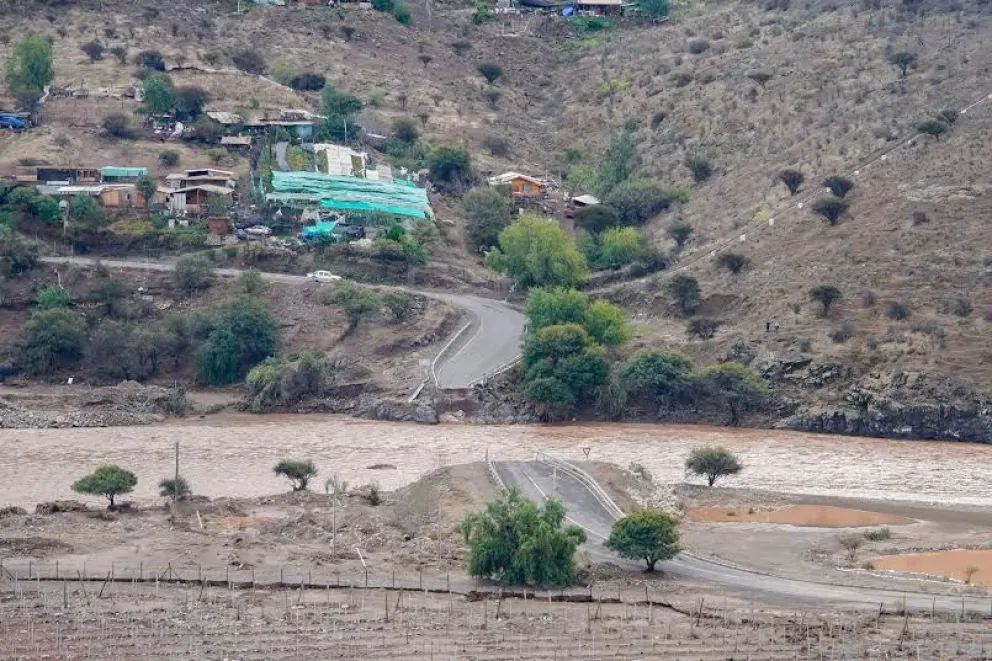 Fue el pasado viernes 17 de julio, cuando la fuerza del torrente del río Huatulame se llevó la estructura del histórico puente de Huanilla. (Foto: Cedida)