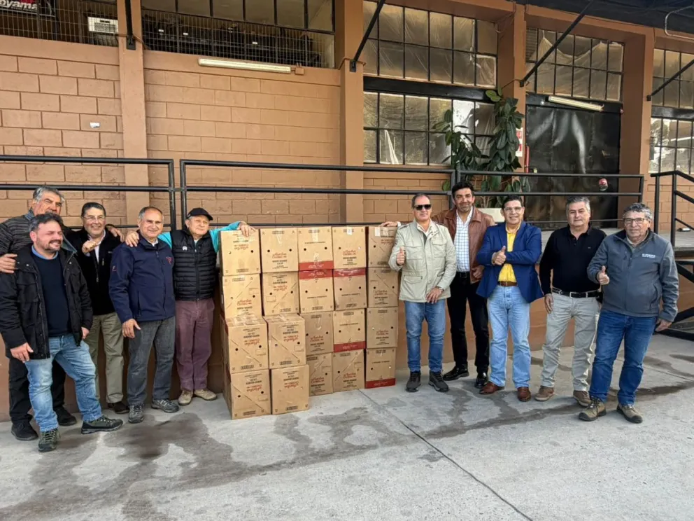 Los cooperadores agradecieron la visita, pues este tipo de iniciativas permiten visibilizar la verdadera magnitud de los daños existentes en los campos, dijeron. (Foto: Cedida)