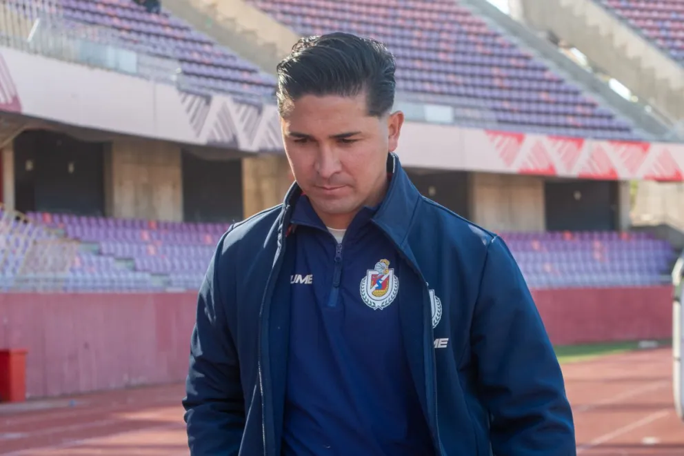 El clásico es para La Serena la oportunidad de reencontrarse con el triunfo y recuperar la confianza perdida. En cambio para Felipe Gutiérrez, puede transformarse en el encuentro que defina si continúa liderando el proyecto granate. (Foto: Cristian Silva)