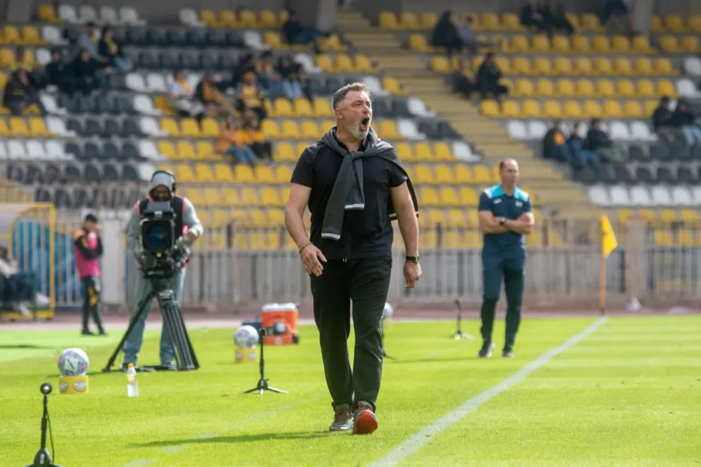 Los técnicos de Coquimbo Unido y Deportes La Serena hablaron con los periodistas en la antesala del clásico que este sábado se disputará en el estadio Francisco Sánchez Rumoroso. (Foto: Cristian Silva)