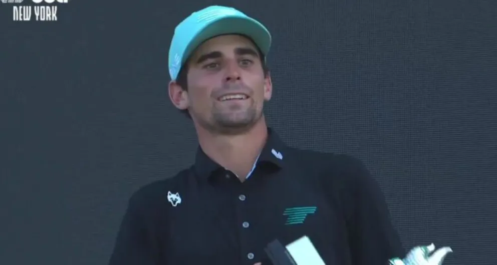 Niemann se consolida como el jugador con más títulos individuales en la historia del circuito, reafirmando su condición de uno de los principales exponentes del golf chileno en el escenario internacional. (Foto: @livgolf_league)
