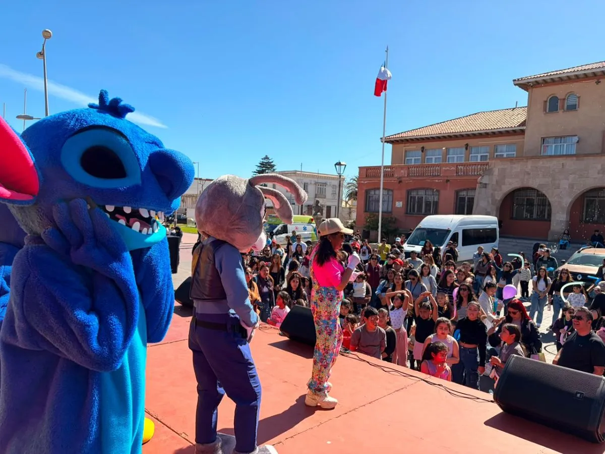 Celebración del Día de los Niños en La Serena con Stitch y Guerreras K-Pop Celebración del Día de los Niños en La Serena con Stitch y Guerreras K-Pop