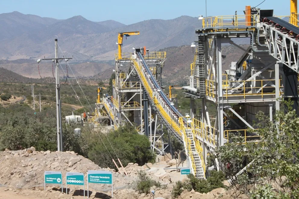 Si bien la empresa aseguró que la situación fue controlada rápidamente, el potencial impacto de la filtración en los cursos de agua generaron una inmediata reacción de los organismos fiscalizadores y de la propia comunidad. (Foto: Cedida)