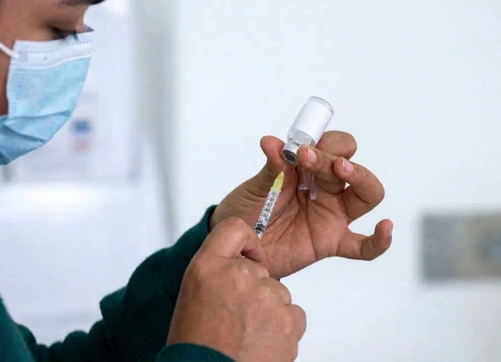 A la fecha, se han administrado 6.245 dosis contra la hepatitis A, 783 dosis contra el tétanos y 89 dosis contra el meningococo.