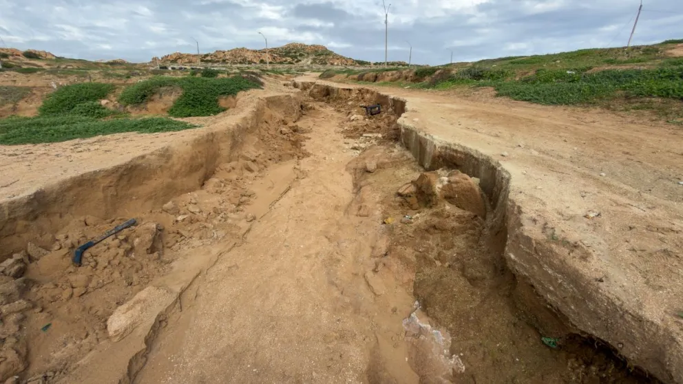 Las precipitaciones han provocado severos daños en los caminos interiores de La Pampilla, los que serán intervenidos con maquinaria pesada y relleno para dejarlos aptos para la celebración dieciochera. (Foto: Cristian Silva)