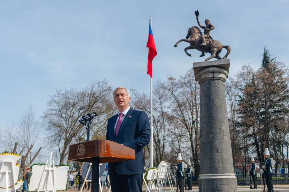 La reforma propone que el nuevo estado de excepción pueda extenderse hasta por 240 días, período durante el cual podrían restringirse derechos como el desplazamiento, la reunión y la asociación.