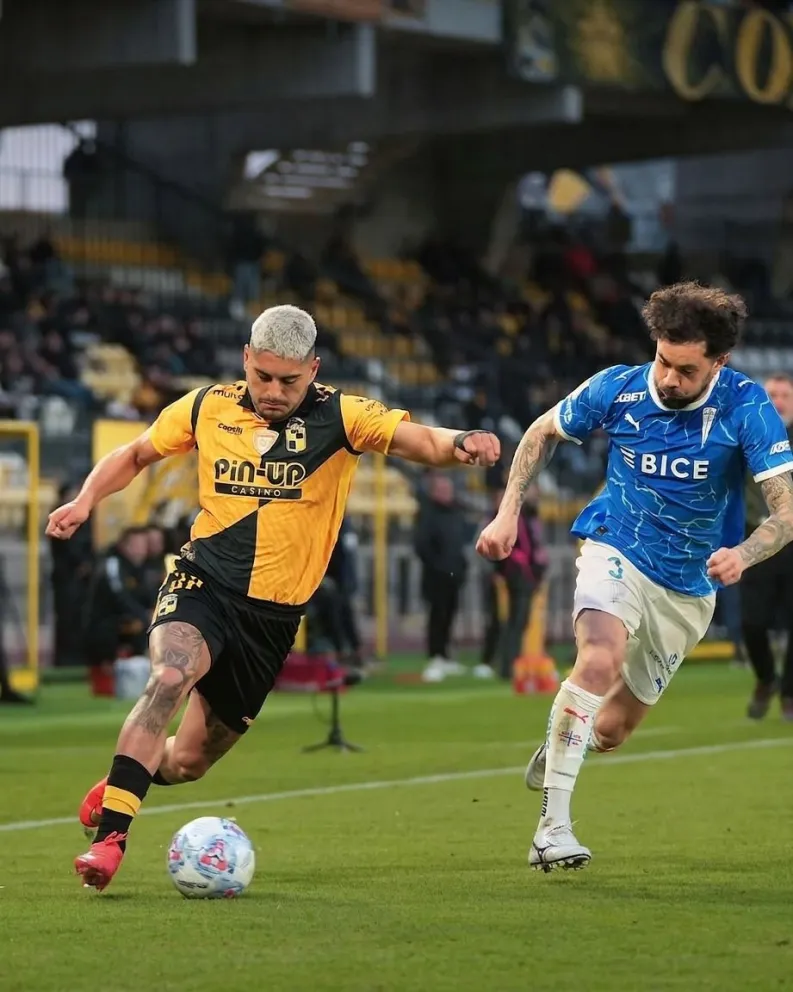 Universidad Católica sorprendió al campeón en el Francisco Sánchez Rumoroso llevándose un triunfo gracias a su mejoría en el segundo periodo. (Foto: Coquimbo Unido)