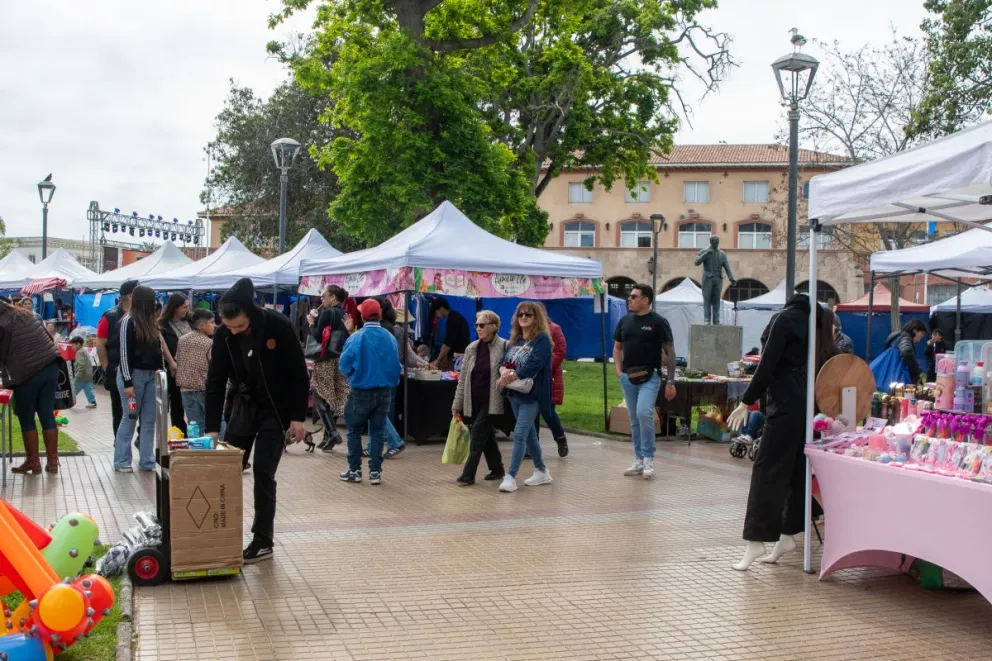 La nueva versión dela verbena de La Serena tuvo un marcado carácter de solidaria. (Fotografía: Cristian Silva)