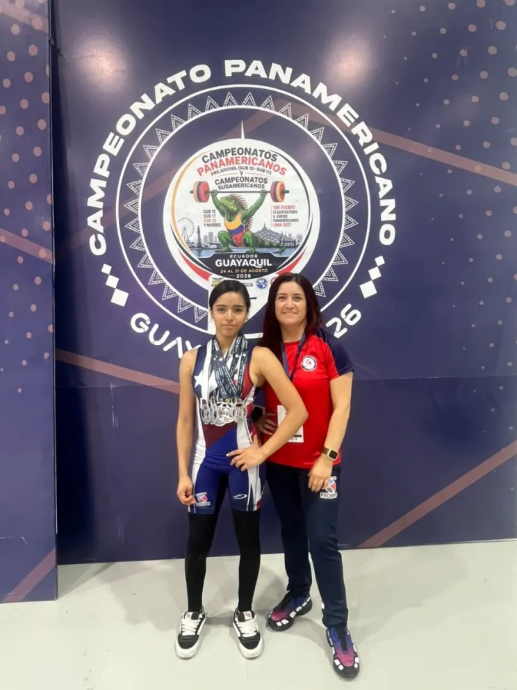Con cuatro medallas de plata desde Guayaquil, Emilia Araos ratifica que sus objetivos comienzan a cumplirse, como lo destaca su entrenadora Jenifer Valencia.