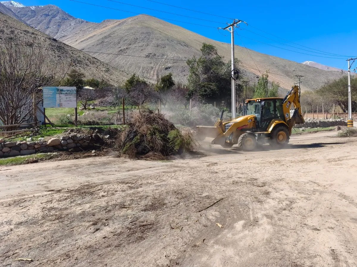 En Paihuano continúan con los trabajos preventivos ante posible llegada de nuevos sistemas frontales