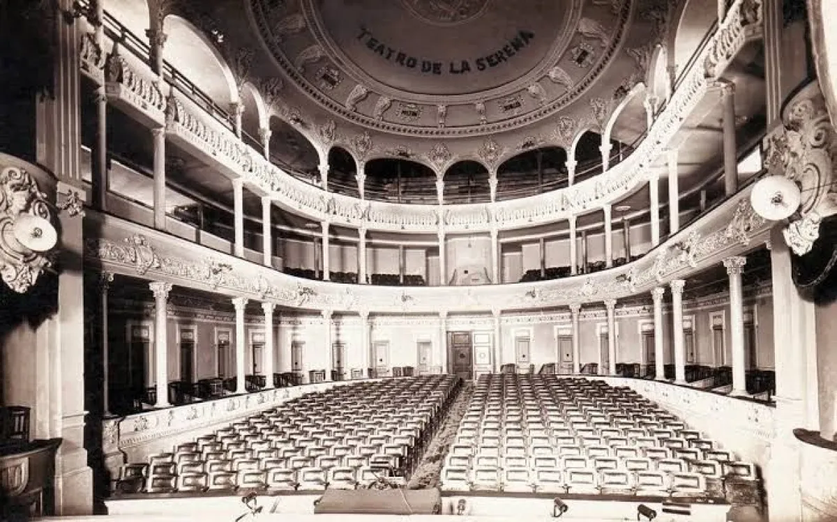 Historia del Teatro Nacional de La Serena Historia del Teatro Nacional de La Serena
