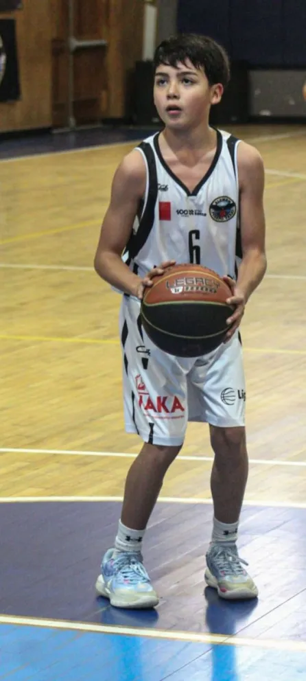 Gaspar Valdivia está comenzando una hermosa historia con el básquetbol, una relación que parte en Ovalle y que hoy se concentra en la zona sur del país. (Foto: Archivo)