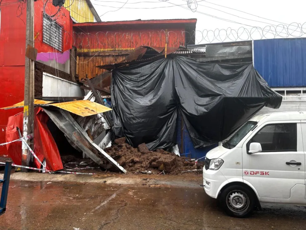 Pas precipitaciones causaron daños estructurales en viviendas y en la infraestructura vial de la provincia del Limarí, lo que ha involucrado un intenso trabajo para ir recuperando la zona. (Foto: El Día)