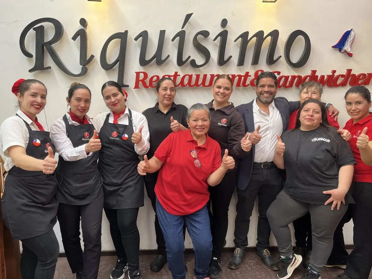 Riquísimo celebra 15 años como marca gastronómica