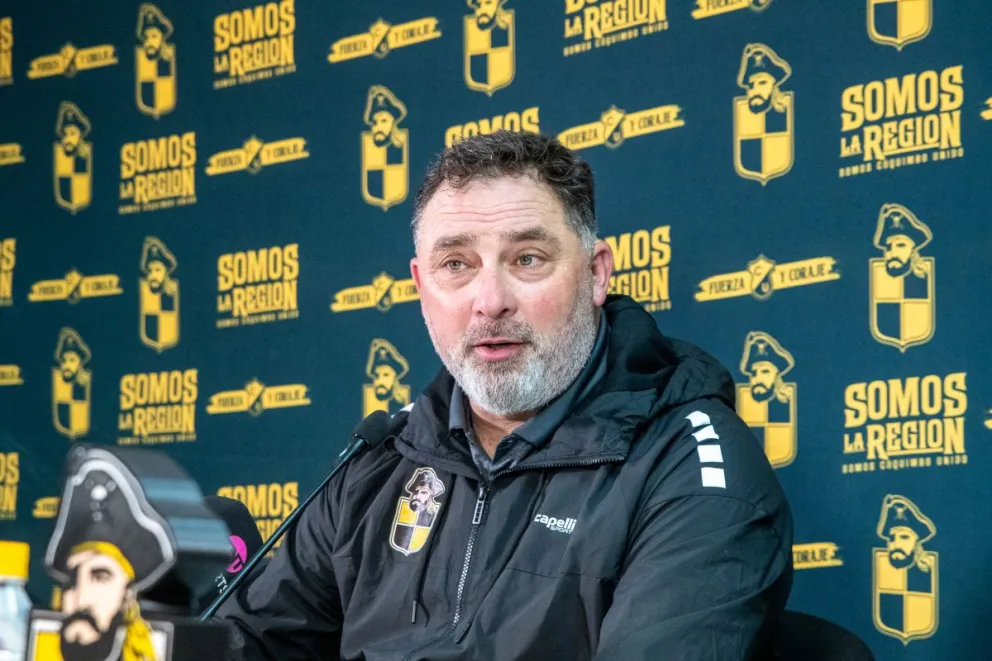 Pese a la derrota, Caputto destacó que aún existen opciones de luchar por un cupo a torneos internacionales a través de distintas vías, entre ellas la Copa Chile, la final de la Copa de la Liga y el campeonato nacional. (Foto: Cristian Silva)