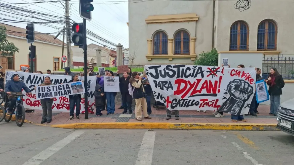 El lunes, cercanos al joven realizaron una manifestación pacífica en las afueras de la Fiscalía Regional para solicitar que se agilice la investigación y poder acceder a la carpeta investigativa.