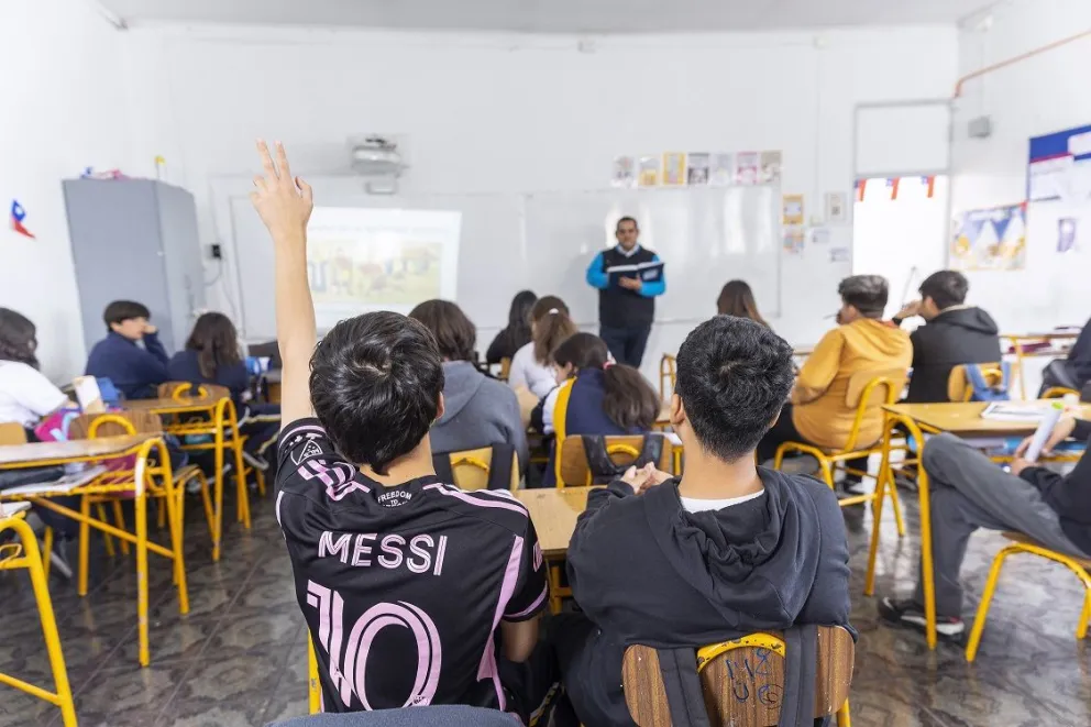 Desde Fundación Presente indican que  ausentismo crónico no solo afecta el aprendizaje: también deteriora la autoestima, interrumpe el desarrollo social y aumenta el riesgo de que los jóvenes terminen abandonando la escuela. (Foto: Cedida)