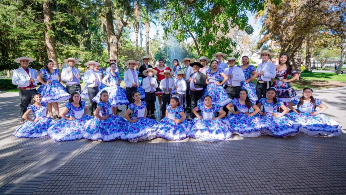 Agrupaciones de Ovalle suman bailarines y mantienen viva la cueca