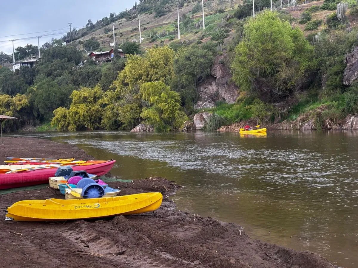 Kayaks, madera y juegos destacan en Los Peñones Kayaks, madera y juegos destacan en Los Peñones