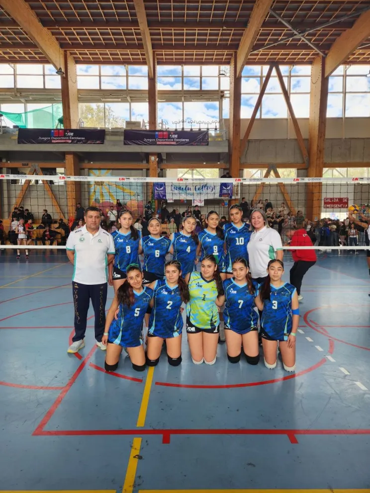 El representativo femenino de Cumbres de Choapa este domingo puede ser histórico. Buscará revalidad el título nacional en vóleibol de los Juegos Deportivos Escolares. 