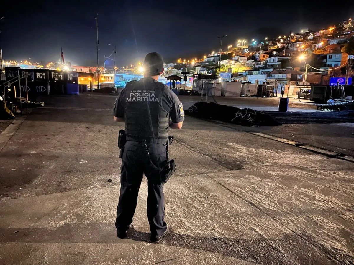 Falla en alumbrado público suspende faenas nocturnas en Caleta de Guanaqueros