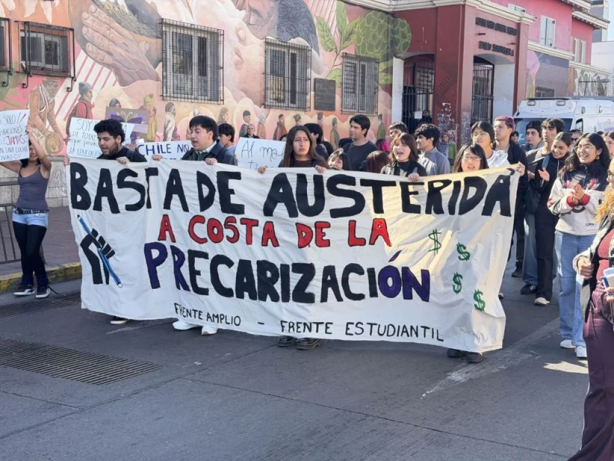 Estudiantes de la ULS se suma a paro nacional convocado por la CONFECh