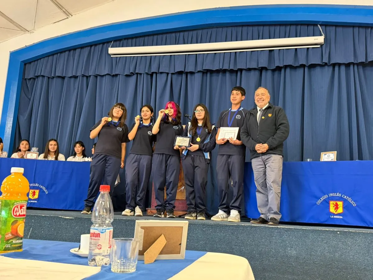 Colegio Francisco Palau gana Torneo Interescolar de Debates 2026