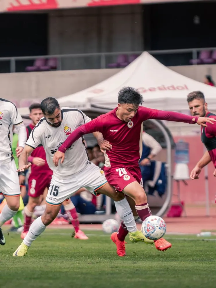 Tras el positivo amistoso disputado ante Cobresal, los dirigidos por Felipe Gutiérrez, ya están enfocados en el viaje a Viña del Mar, donde volverán a la disputa por los puntos ante Everton. (Foto: CD La Serena / Cobresal)