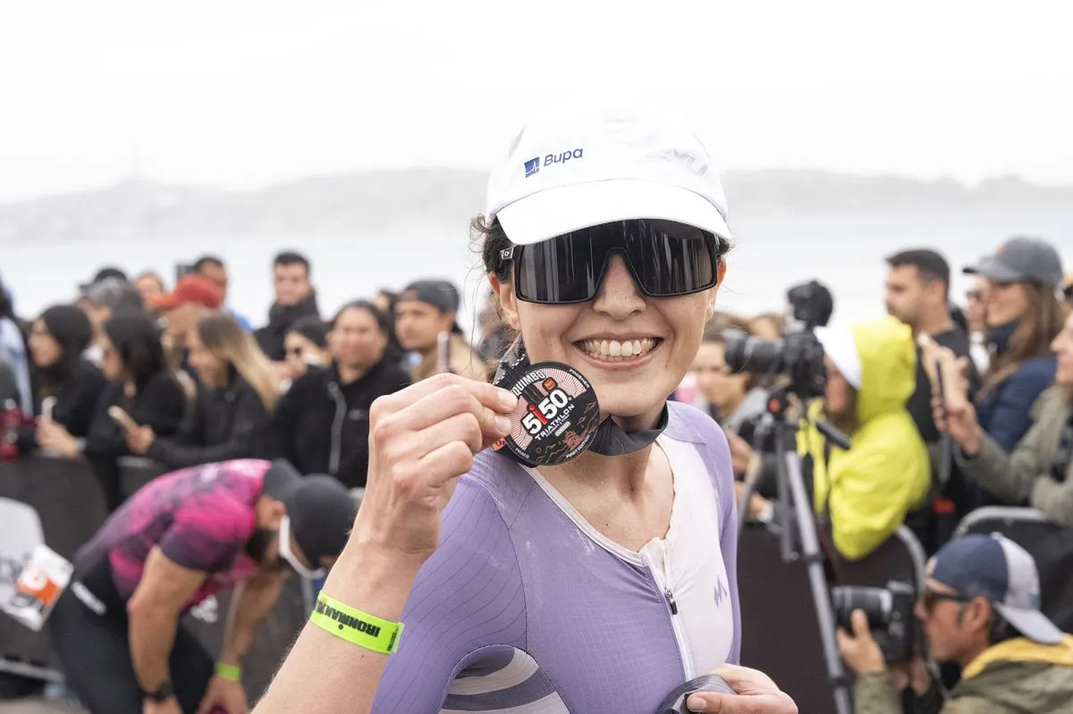 Coquimbo se transforma en escenario internacional del deporte con multitudinario triatlón