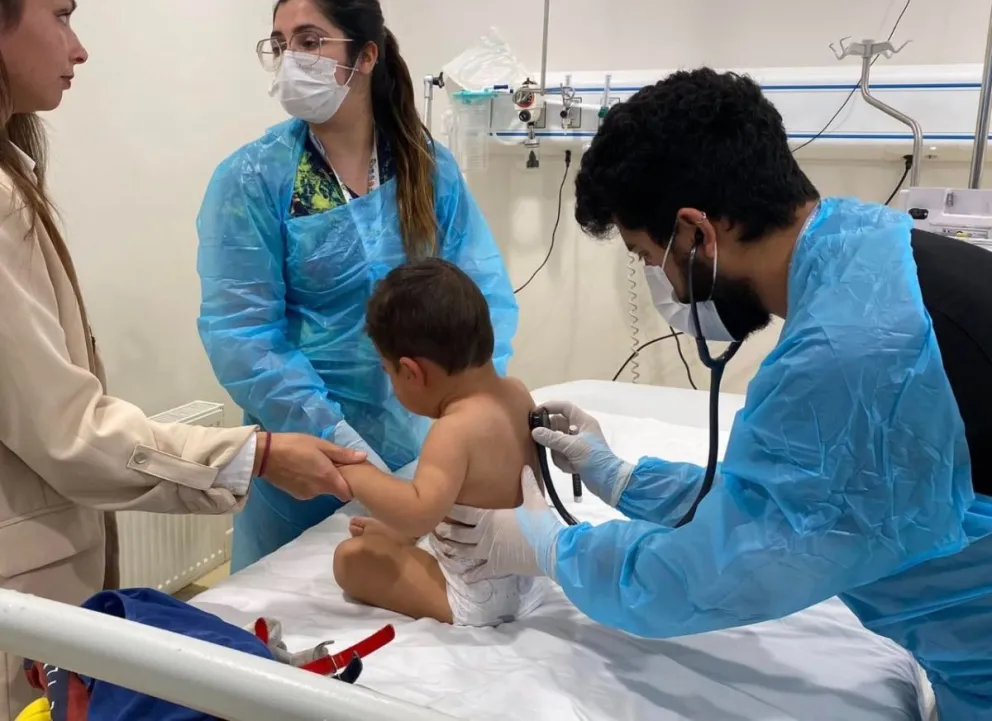 El llamado a las familias es a revisar los esquemas de vacunación, estar atentas a síntomas respiratorios persistentes y buscar atención de salud a tiempo.