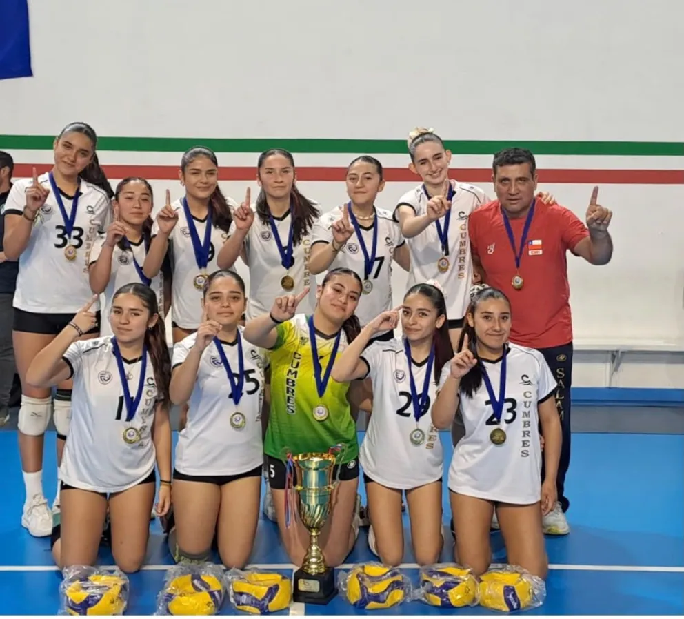 Cumbres de Salamanca, logró el título en Santiago en los playoffs de la LIname Sub 14. El trabajo ahora es poder llegar a Cochabamba.