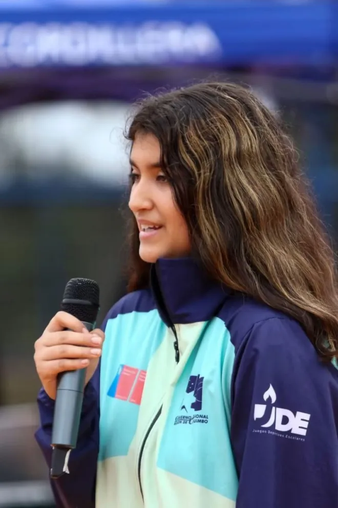 Claudia está jugando otra partida, la de acercar oportunidades y abrir nuevos caminos para las futuras generaciones del ajedrez en la Región de Coquimbo.