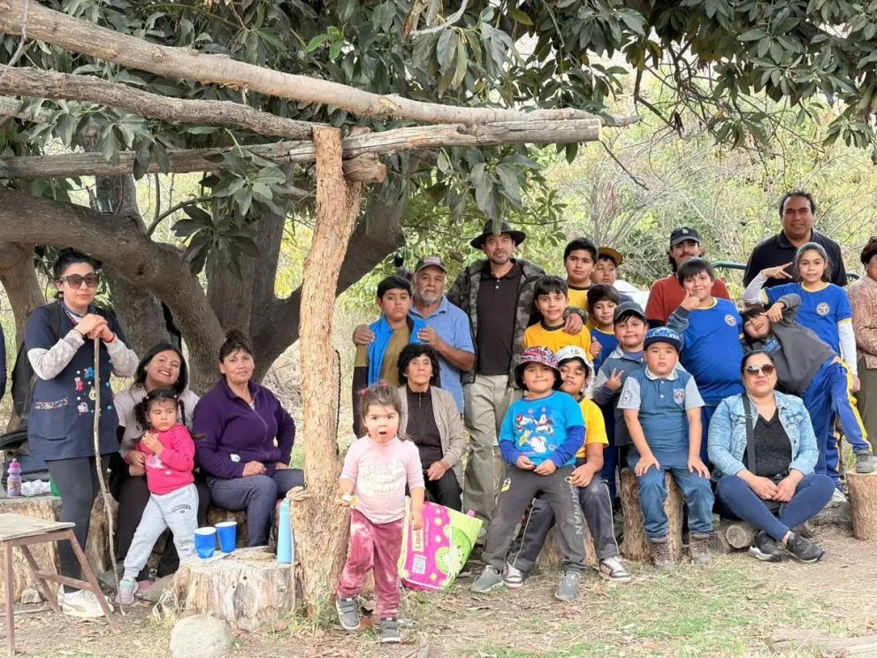 La huerta escolar permite a los estudiantes aprender desde la realidad agrícola  y recuperar conocimientos tradicionales de la comunidad. (Foto: Cedida)