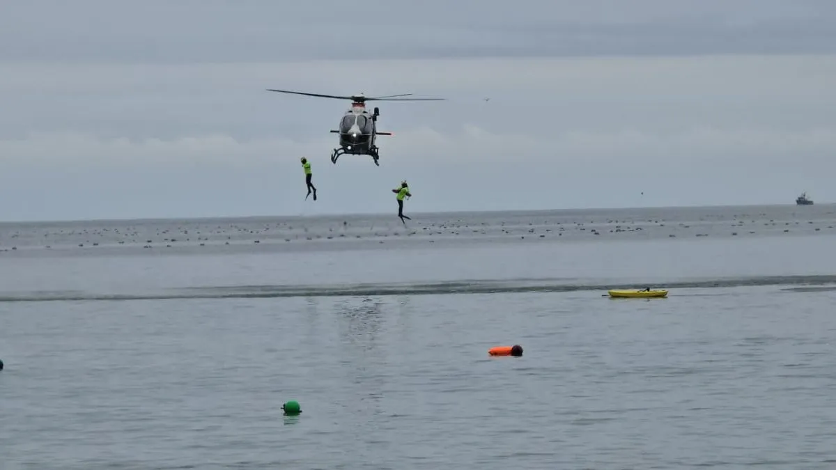 Culmina entrenamiento de rescate acuático para especialistas GOPE en Guanaqueros