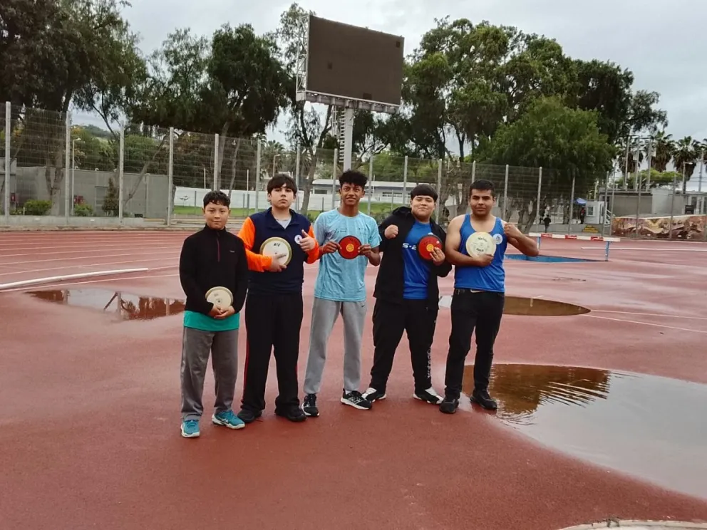 Una gran concurrencia tomó parte en el Club S-2000 del proyecto inauguración Lanzadores de Elite para el Limarí