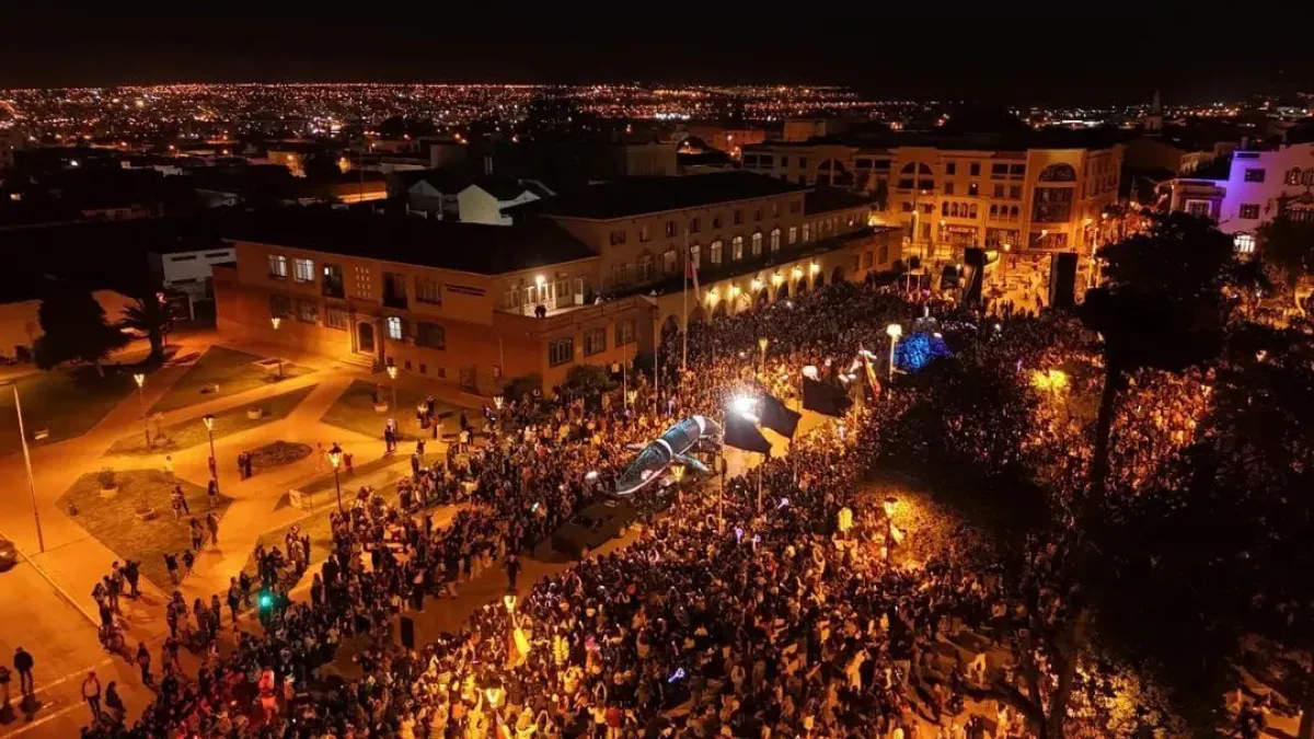 Espectáculo “Océano” reúne a 5 mil personas en La Serena Espectáculo “Océano” reúne a 5 mil personas en La Serena