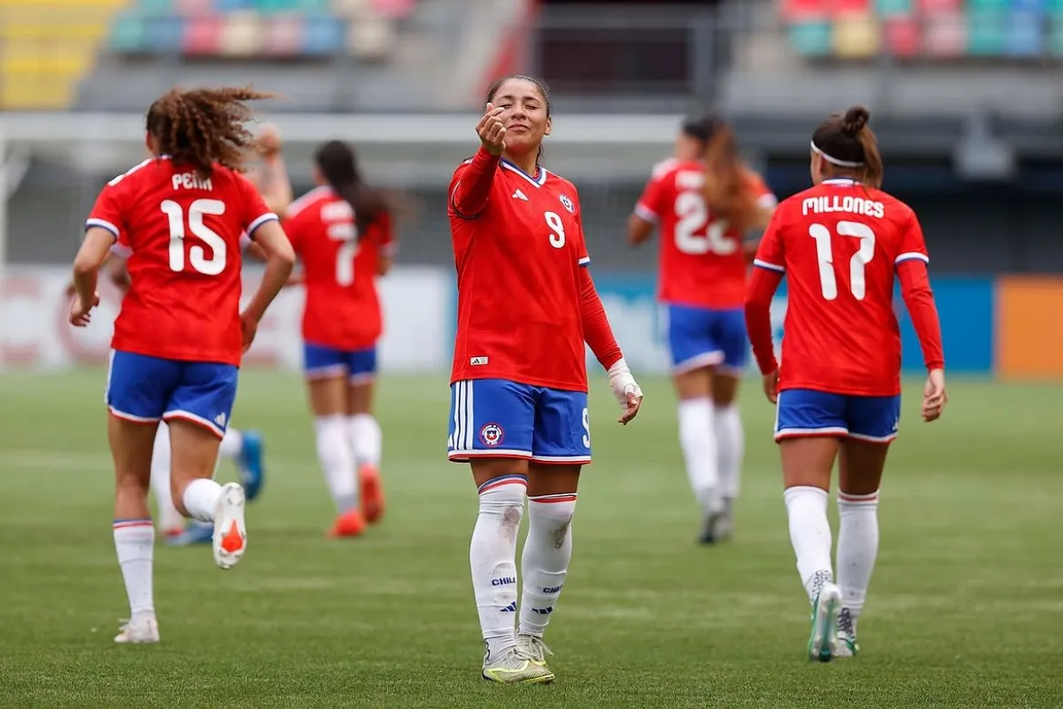 La figura fue pirata: Adriana Moreno convierte cuatro goles en triunfo de Chile ante Bolivia