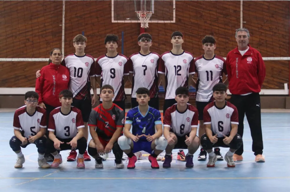 El elenco juvenil del Andrés Bello Pampa ha cumplido un gran torneo en la definición nacional de los JDE y este miércoles buscará cerrar ese gran rendimiento con la presea de bronce. (Foto: Cedida)
