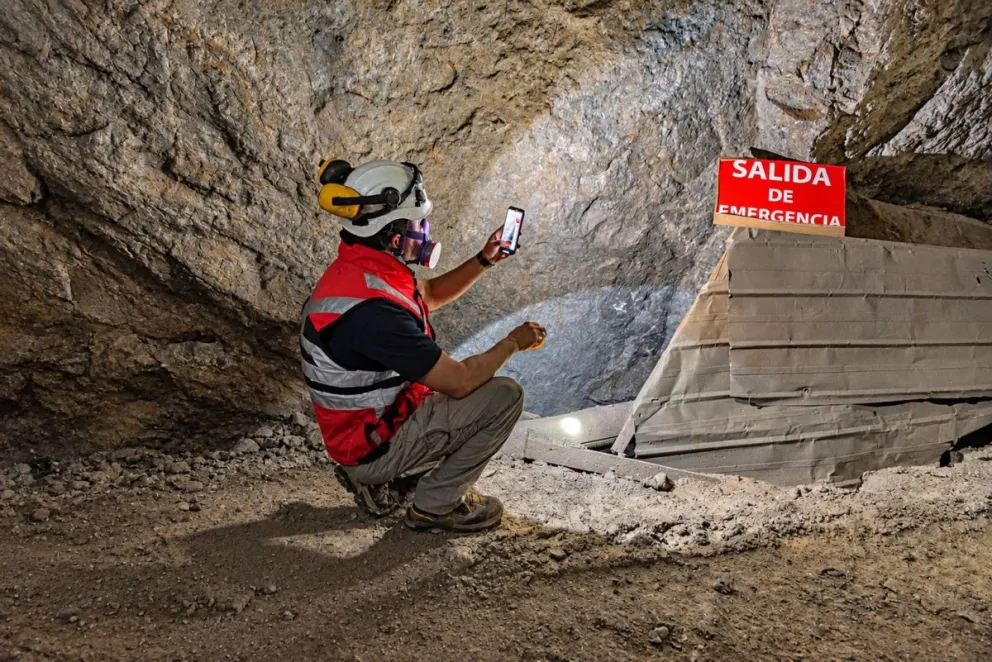 Desde el Instituto de Seguridad Laboral destacaron la importancia de identificar los peligros, evaluar los riesgos y aplicar controles antes de iniciar operaciones en minería. (Foto: Cedida)