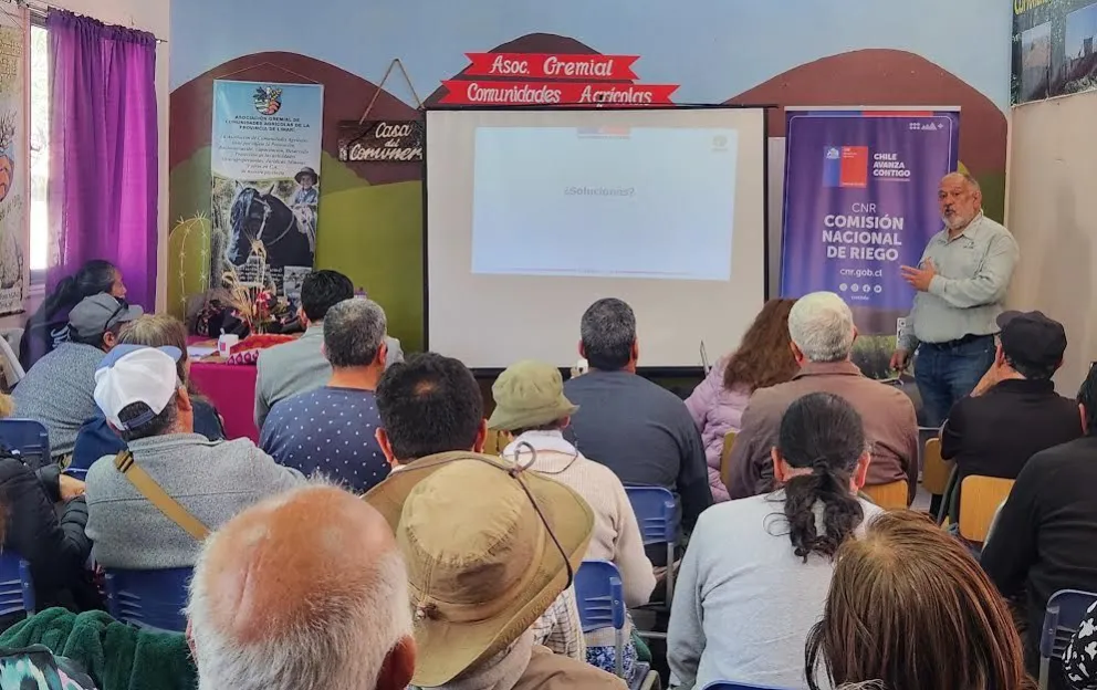 Representantes de comunidades agrícolas de Ovalle, Monte Patria y Punitaqui,  participaron en una charla técnica sobre el concurso.