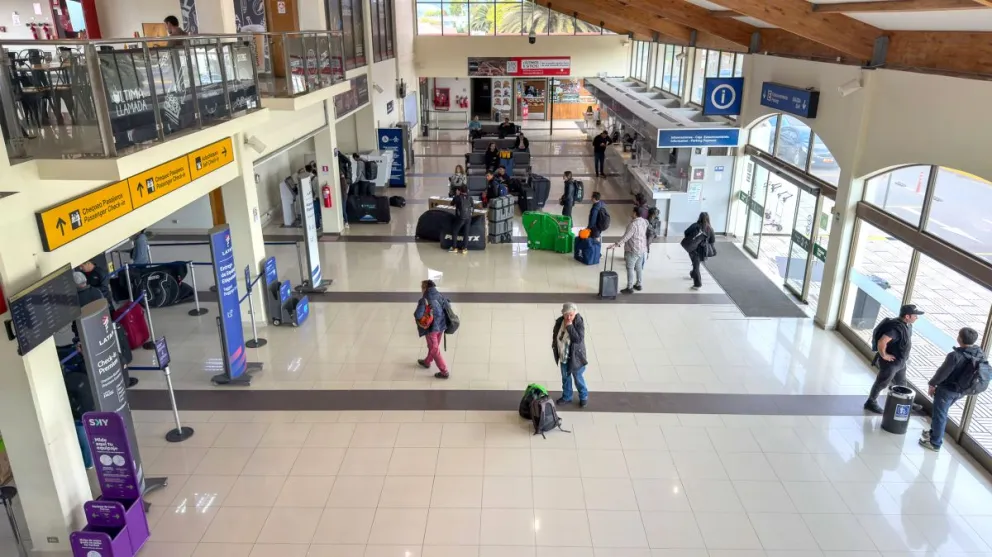 Actualmente, las obras de ampliación de la terminal aérea de La Serena llegan al 29%. (Foto: Cristian Silva)