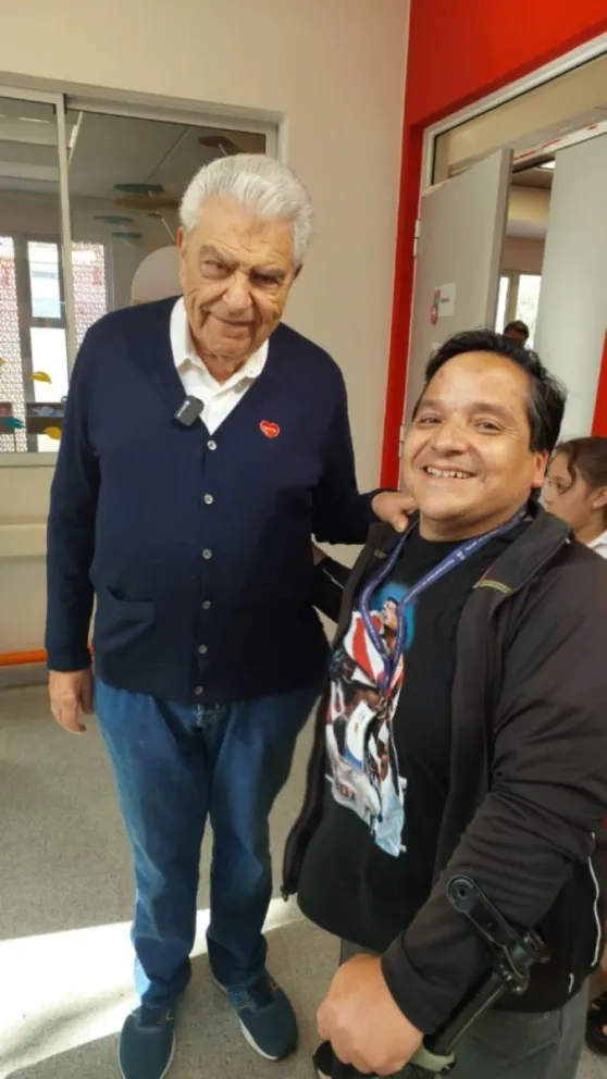En 2025, junto al gran impulsor de la Teletón: Mario Kreutzberger, “Don Francisco”, cuando se encontraron en el Instituto Teletón de Coquimbo. 