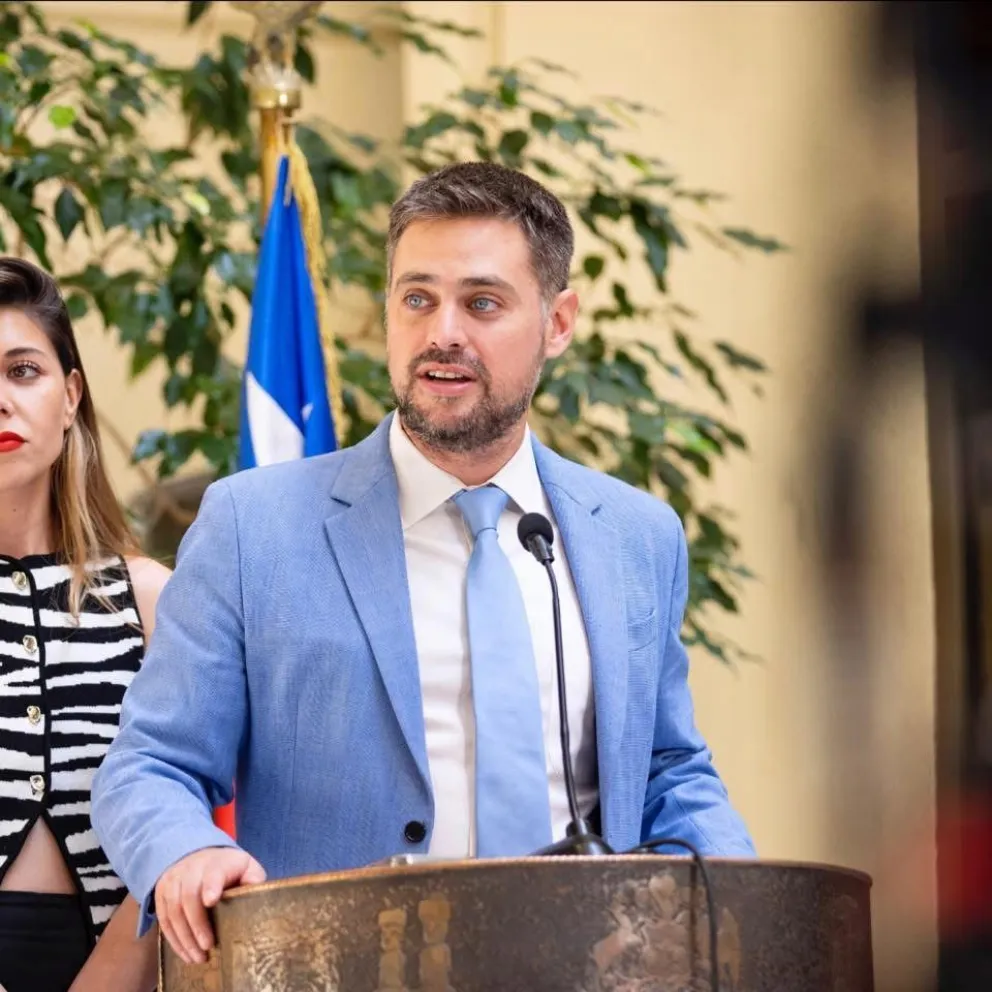 El diputado Daniel Manouchehri (PS) no se guardó nada frente a los representantes de las AFP que asistieron a la Comisión de Trabajo en el Parlamento.